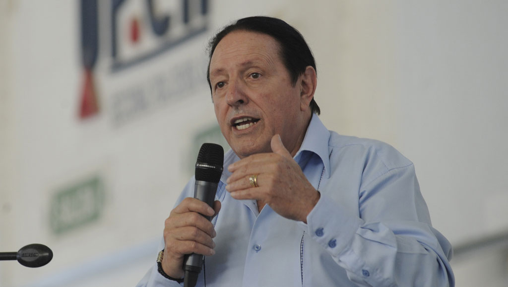 NOTA CON CARLOS QUINTANA