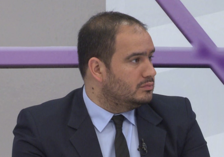 NOTA CON ENRIQUE IOMMI