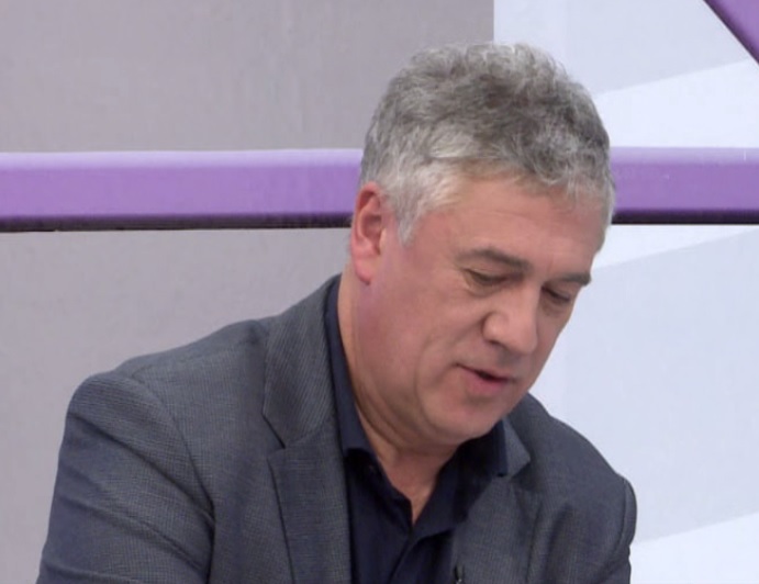 NOTA CON LUIS TONELLI