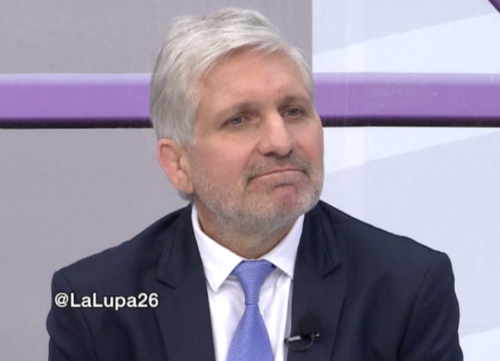 NOTA CON DIEGO SANTILLÁN