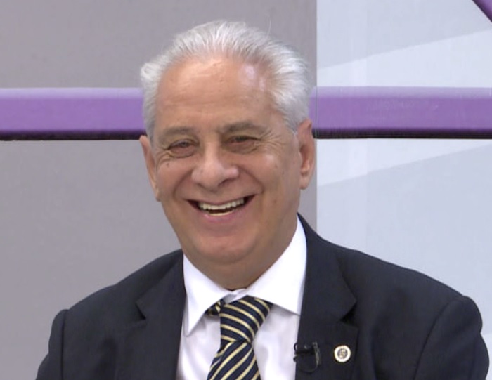 NOTA CON DANIEL BASILE