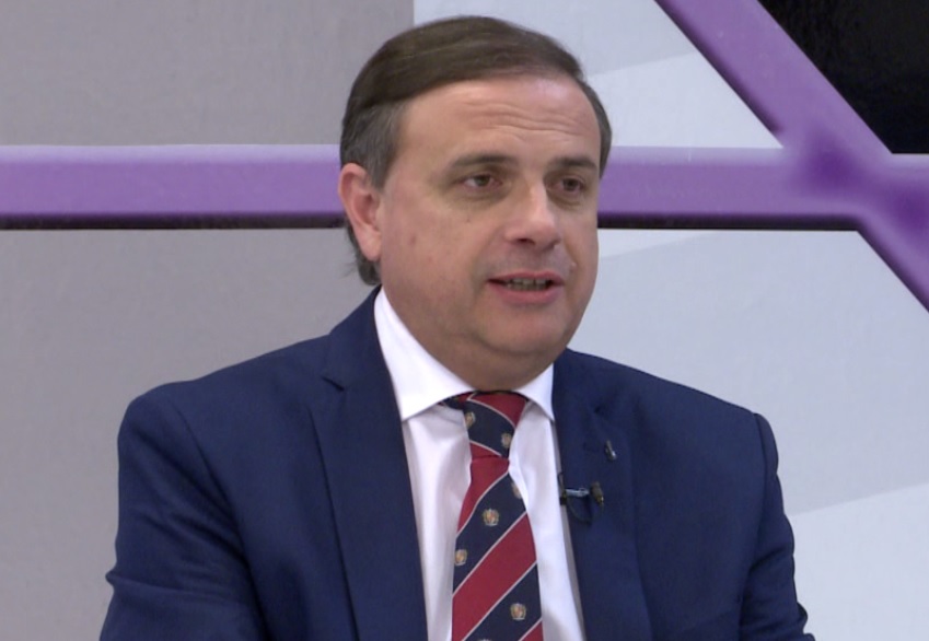 NOTA CON FERNANDO BRÜGGE