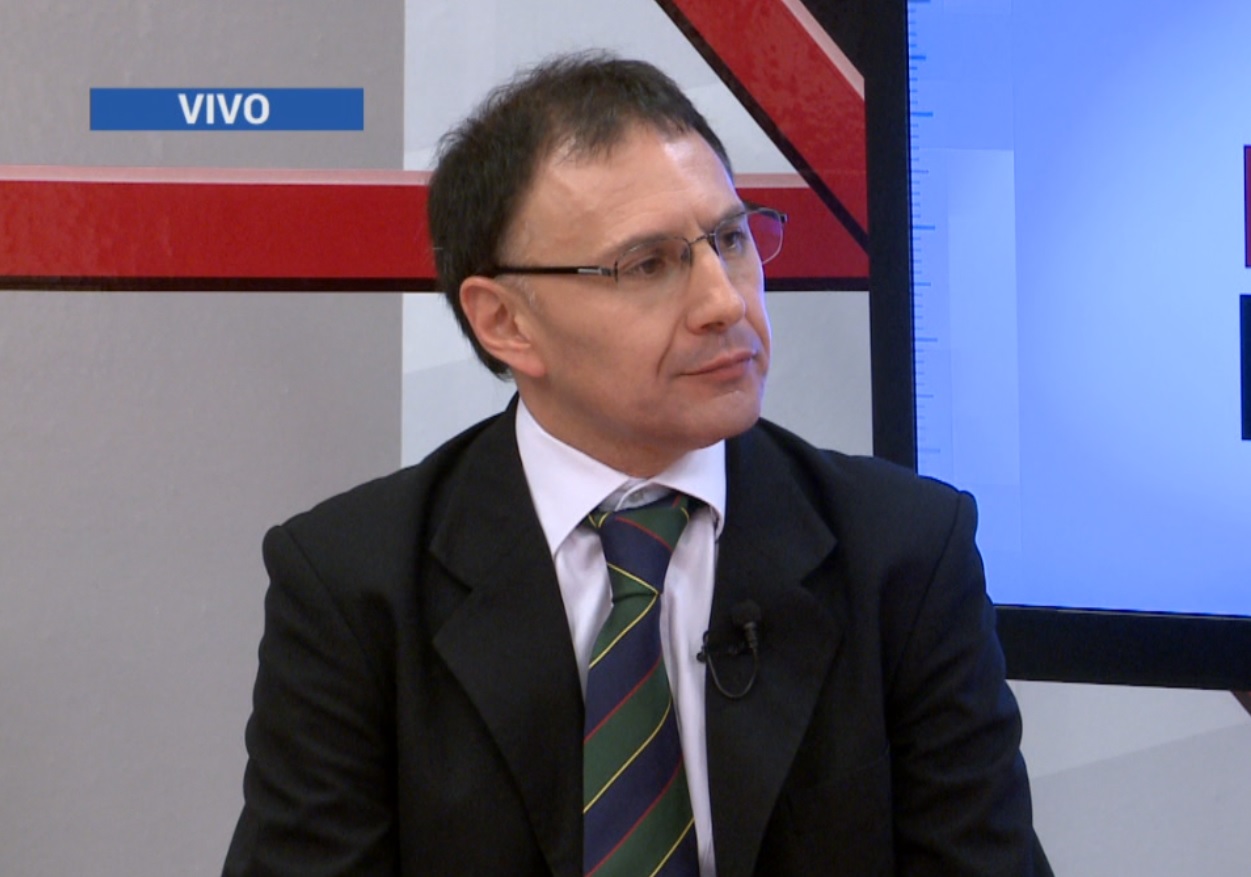 NOTA CON HÉCTOR RUBINI