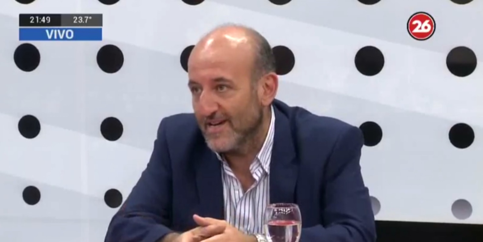 NOTA CON LEONARDO CARUANA