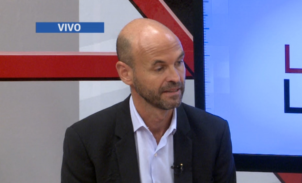 NOTA CON GUILLERMO DIETRICH