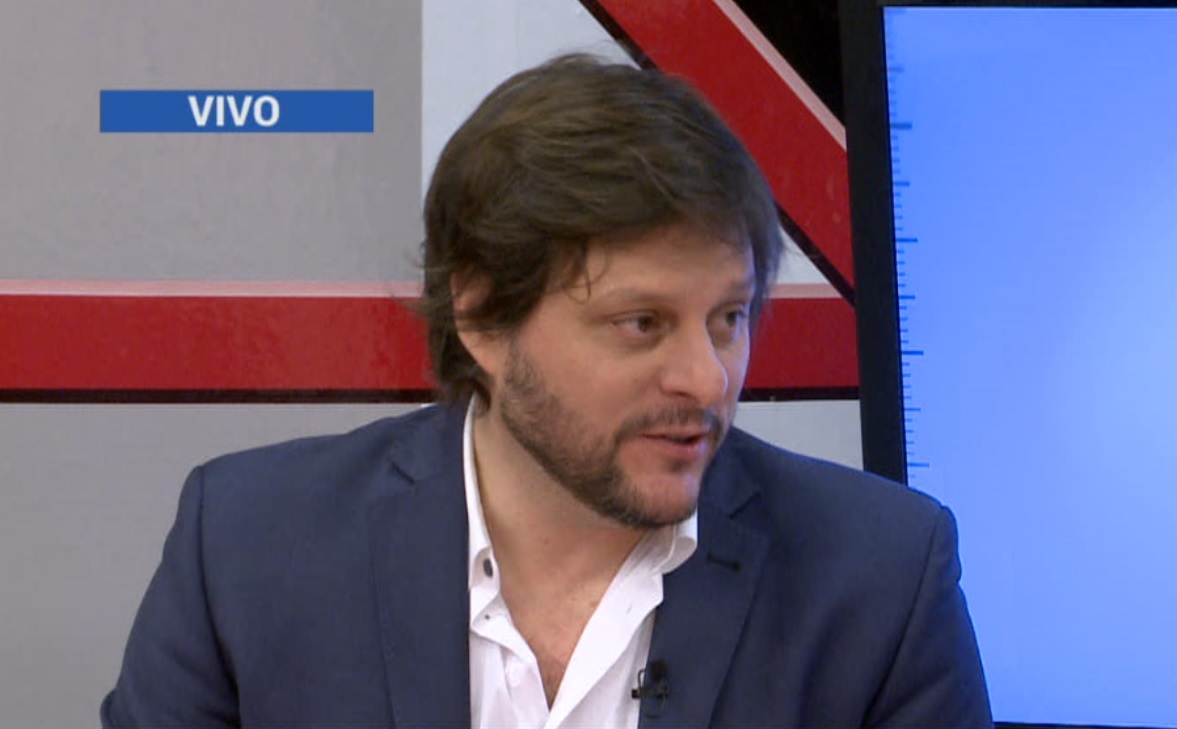 NOTA CON LEANDRO SANTORO