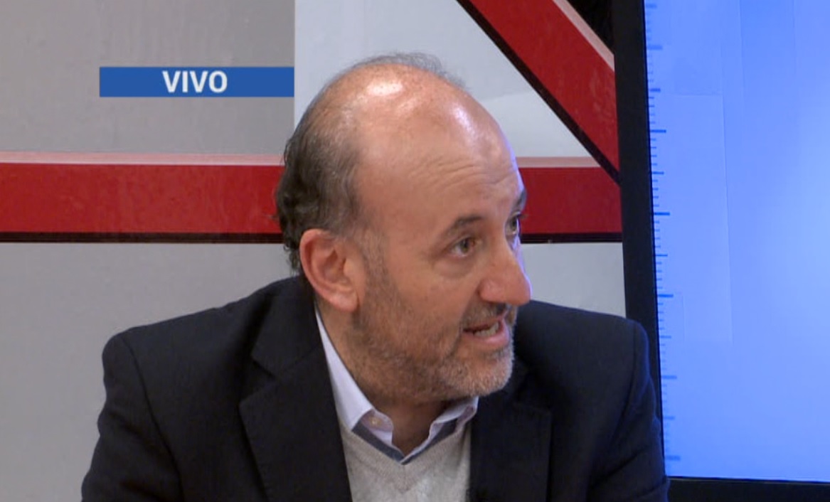 NOTA CON LEONARDO CARUANA