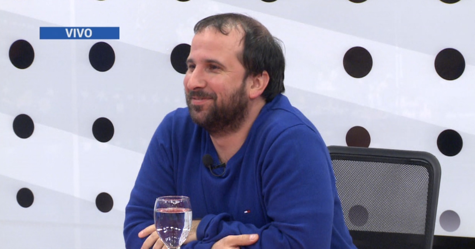 NOTA CON MARTÍN ANGULO