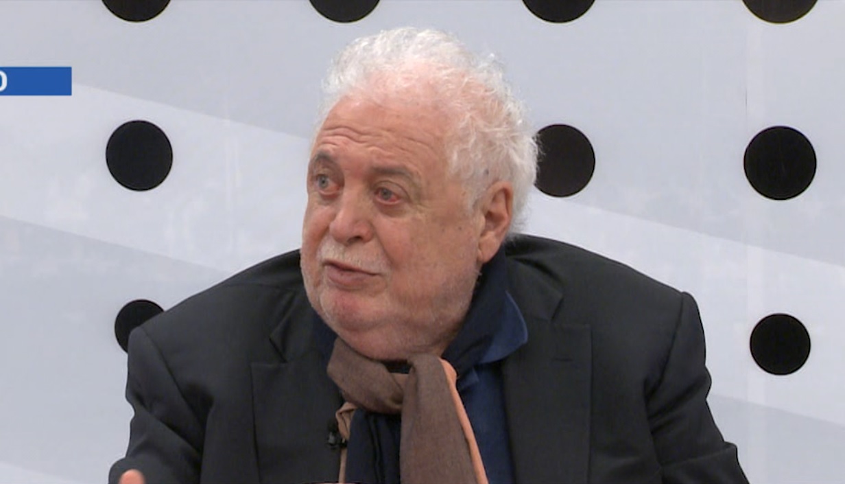 NOTA CON GINÉS GONZÁLEZ GARCÍA