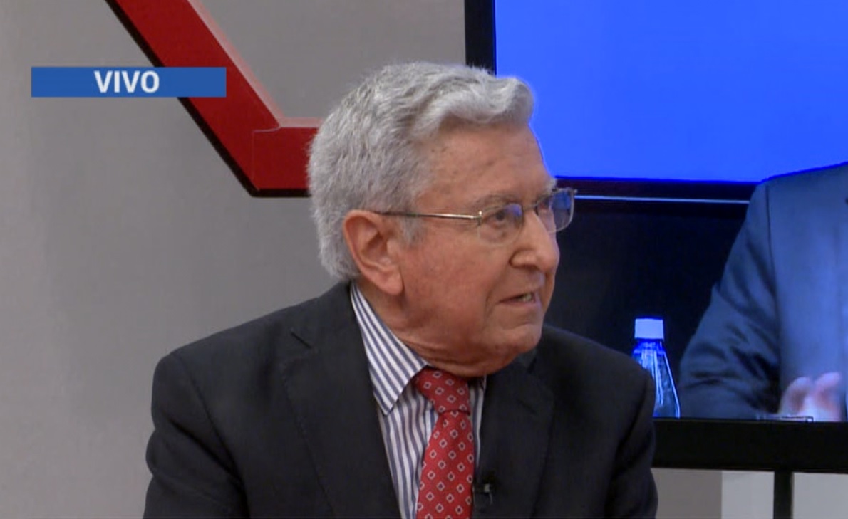 NOTA CON HÉCTOR POLINO