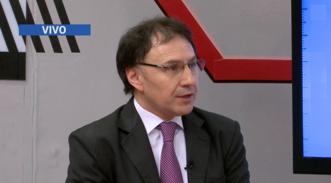 NOTA CON HÉCTOR RUBINI