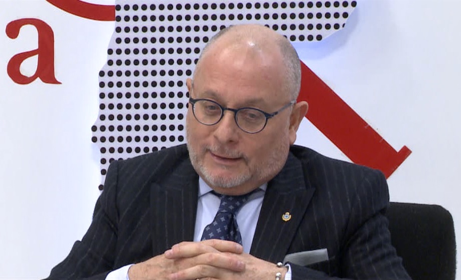 NOTA CON JORGE FAURIE