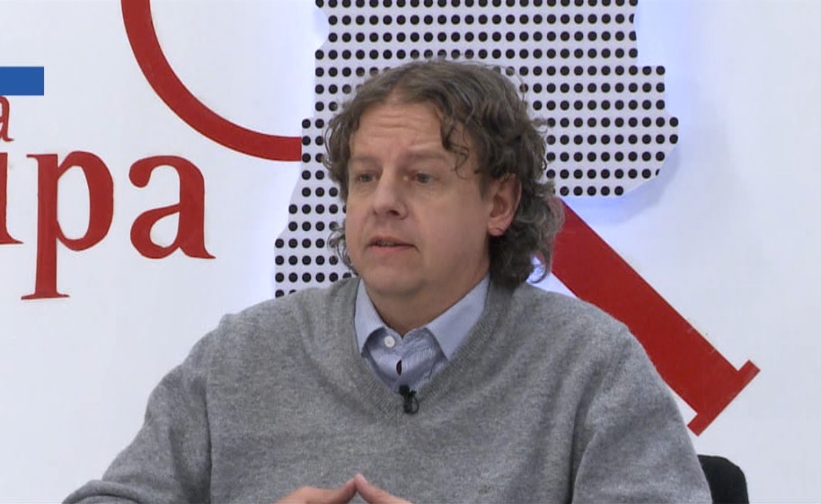 NOTA CON CHRISTIAN CASTILLO