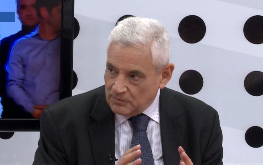 NOTA CON ENRIQUE ZULETA PUCEIRO