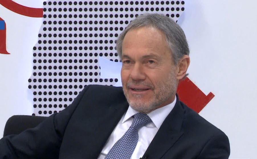 NOTA CON GUSTAVO FERRARI