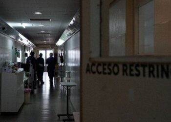 En Rosario, la ocupación de camas críticas no cede del 91% y crece la preocupación