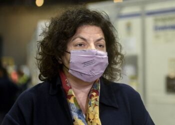 Covid-19: sin segundas dosis de la Sputnik V, el Gobierno confirmó que evalúa combinar vacunas