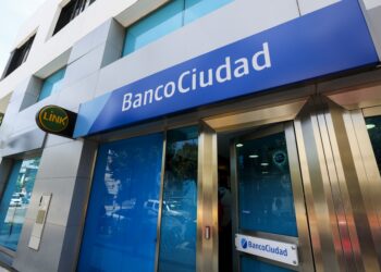 PROMOCIONES EN JUGUETES, INDUMENTARIA DEPORTIVA Y LIBRERÍAS