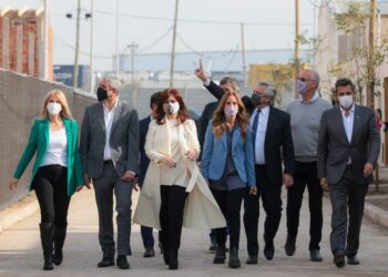 Cristina Kirchner le pidió al Presidente que ponga “orden” y le “meta para adelante”