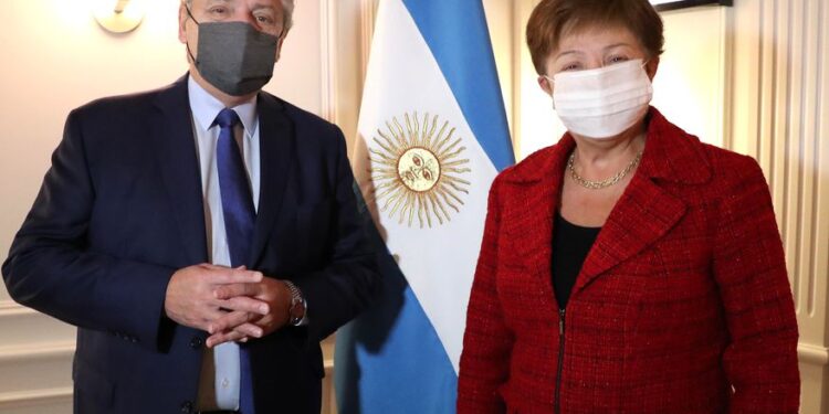 Alberto Fernández afirma que está “cerca” de sellar el acuerdo con el FMI