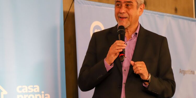 Procrear II lanza nuevos llamados licitatorios para construir viviendas y obras de infraestructura