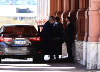 Nueva estrategia: evitar que el Presidente sea el “pararrayos” de la gestión