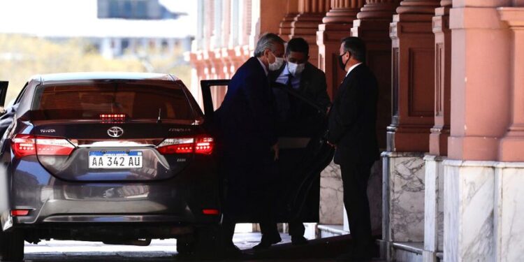 Nueva estrategia: evitar que el Presidente sea el “pararrayos” de la gestión