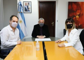 Tucumán: se construirán viviendas para adultos mayores y familias rurales