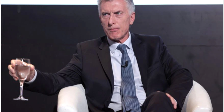 Macri pidió apartar al juez de Dolores que lo citó por presunto espionaje a los familiares del ARA San Juan y busca suspender la indagatoria