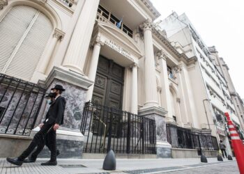 Dólares: el BCRA debió aclarar que una de sus medidas no afecta los depósitos de los ahorristas