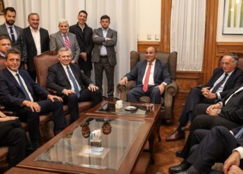 El Gobierno reflota la idea de un acuerdo para después del 14 de noviembre