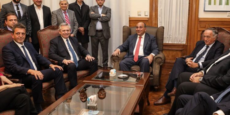 El Gobierno reflota la idea de un acuerdo para después del 14 de noviembre