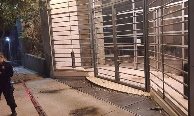 El Presidente condenó el ataque al edificio de Clarín y reclamó su esclarecimiento