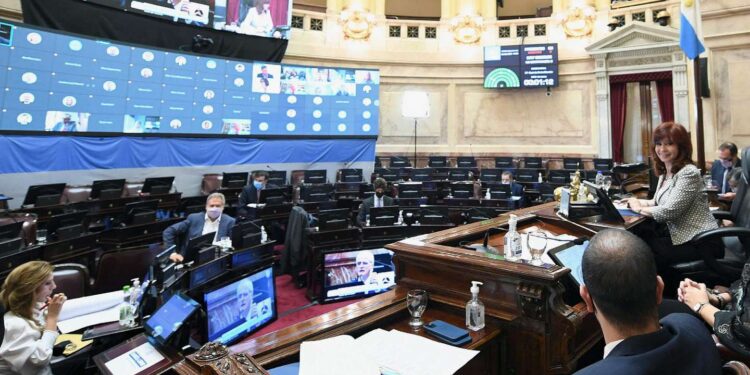 La Cámpora pasaría a controlar la unidad antilavado