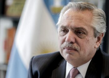 Alberto Fernández retoma las visitas a las provincias con una reunión de gabinete federal en Tucumán 13 diciembre, 2021 in Política