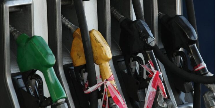 Incertidumbre entre los estacionaros del interior por posibles faltantes de combustibles