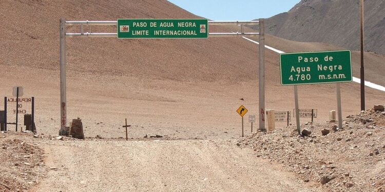 El Gobierno autorizó la reapertura de un paso fronterizo terrestre en la provincia de San Juan