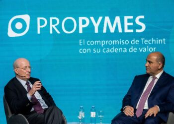 Juan Manzur condiciona su continuidad en el Gobierno al acuerdo con el FMI