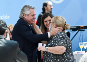 Alberto Fernández anunció un bono de $8.000 para todos los jubilados que cobran el haber mínimo