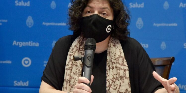 El gobierno evalúa eliminar el aislamiento para los contactos estrechos