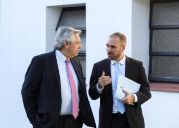 El Gobierno reconoce que Estados Unidos pide un “sinceramiento” del plan económico para apoyar el acuerdo con el FMI