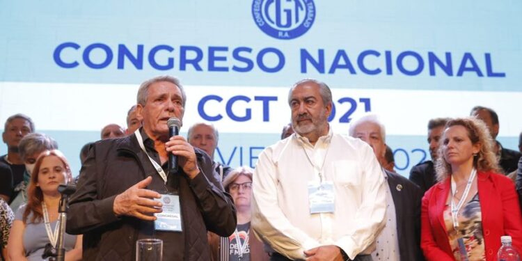 Divide a la CGT la marcha del kirchnerismo duro contra la Corte Suprema