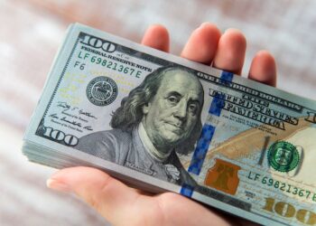 Cupo de US$200: quiénes pueden a partir de hoy comprar el dólar más barato del mercado