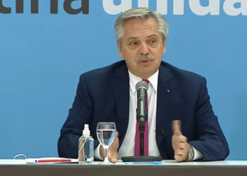 Alberto Fernández presentó el nuevo protocolo para el comienzo de clases: se eliminan las burbujas, pero se mantiene el barbijo