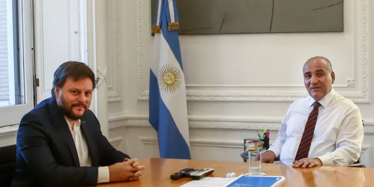 Juan Manzur se reunió con Leandro Santoro tras las críticas de Máximo Kirchner al electorado porteño