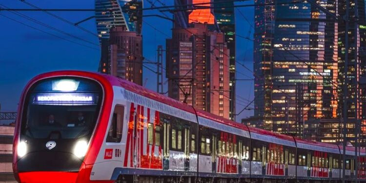 La polémica compra de trenes a Rusia quedó frenada por las sanciones bancarias