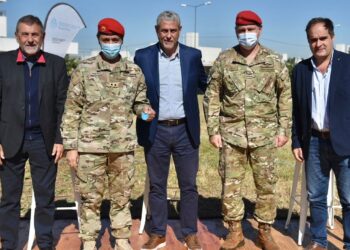 Córdoba: Ferraresi entregó viviendas Procrear II del Desarrollo Urbanístico Barrio Liceo