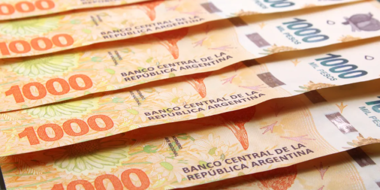 ¿Chau, peso? Madura entre opositores la idea de cambiar de moneda