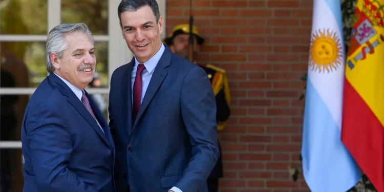Pedro Sánchez le pronosticó a Alberto Fernández una guerra de largo plazo en Ucrania