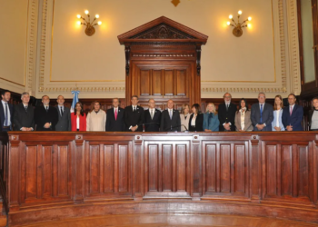 Con todos sus miembros, el Consejo de la Magistratura busca quebrar el bloqueo